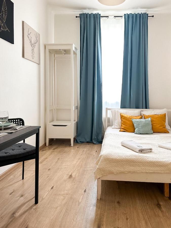 Elso Apartments Прага Экстерьер фото