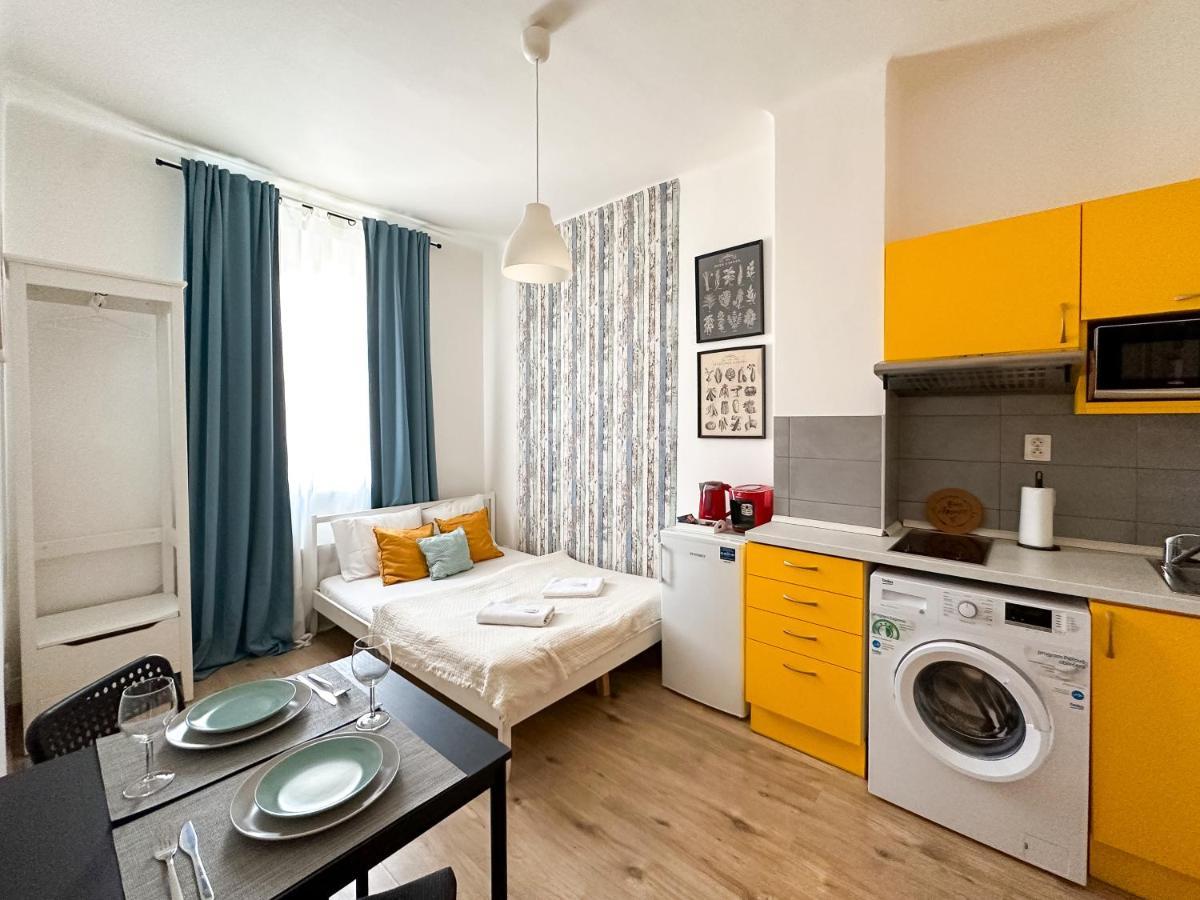 Elso Apartments Прага Экстерьер фото